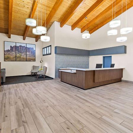 Days Inn & Suites By Wyndham Mesa Near Phoenix Bagian luar foto