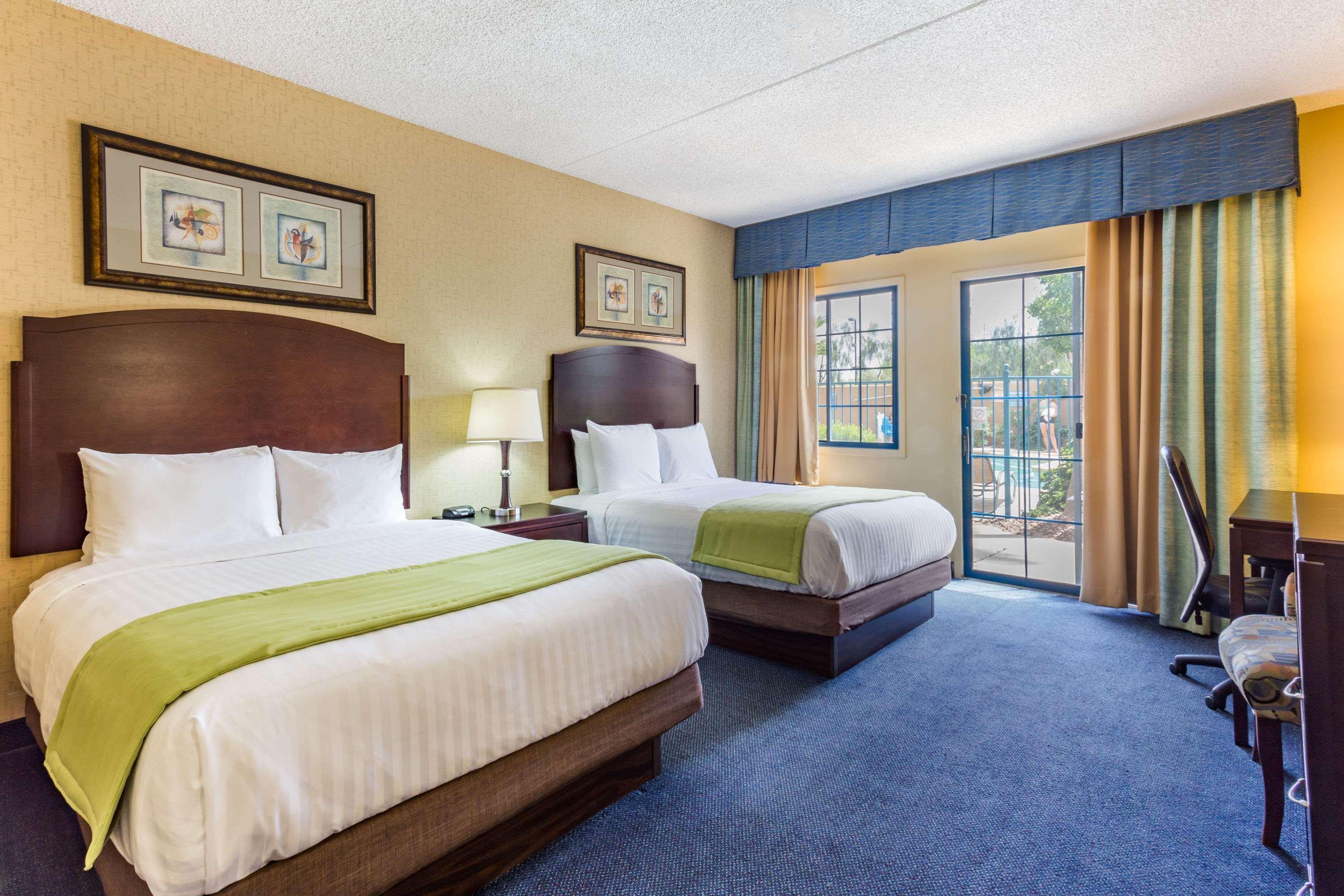Days Inn & Suites By Wyndham Mesa Near Phoenix Bagian luar foto