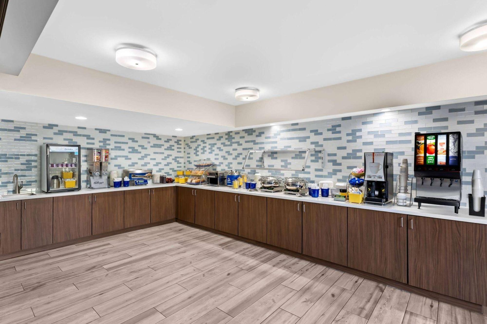 Days Inn & Suites By Wyndham Mesa Near Phoenix Bagian luar foto