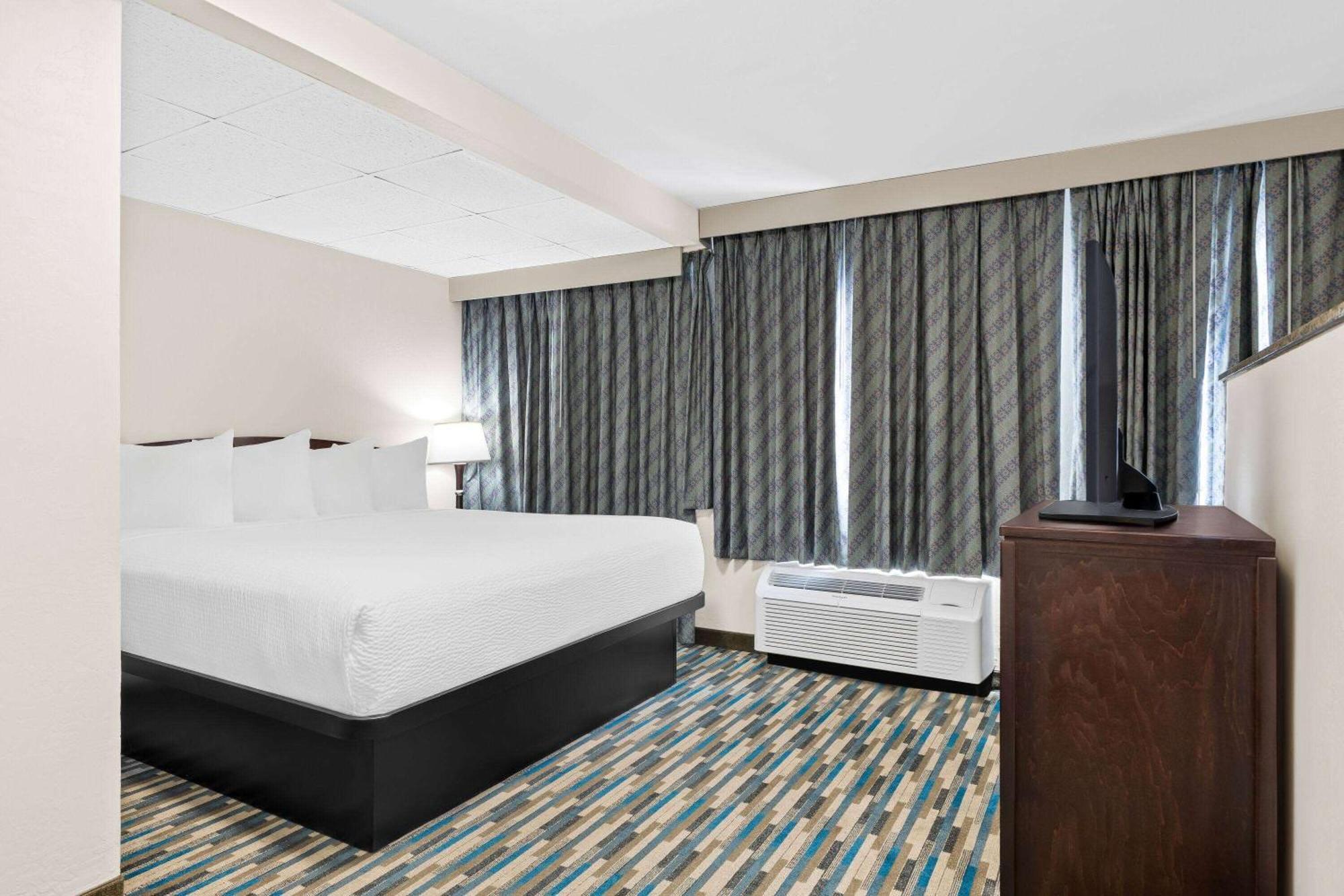 Days Inn & Suites By Wyndham Mesa Near Phoenix Bagian luar foto